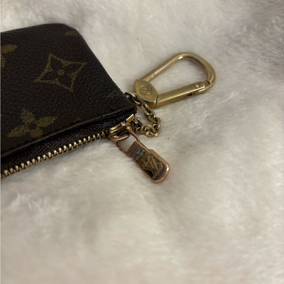 Louis Vuitton Monogram Pochette Cles Key Pouch - Good Preloved Condition - Picture 7 of 10